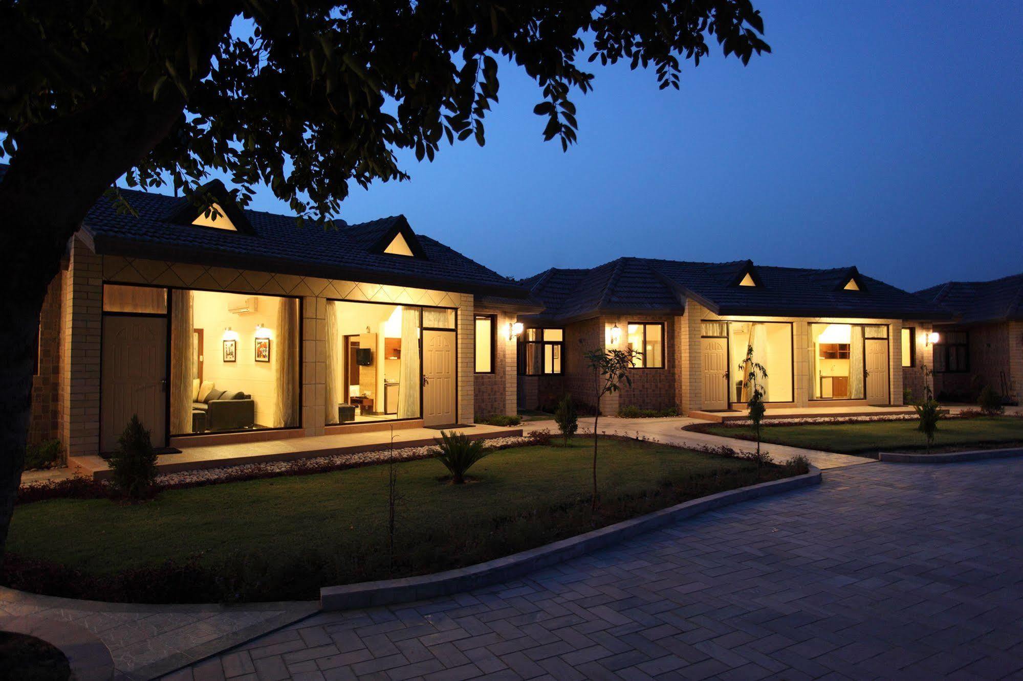 Shri Radha Brij Vasundhara Resort & Spa Govardhan Екстериор снимка