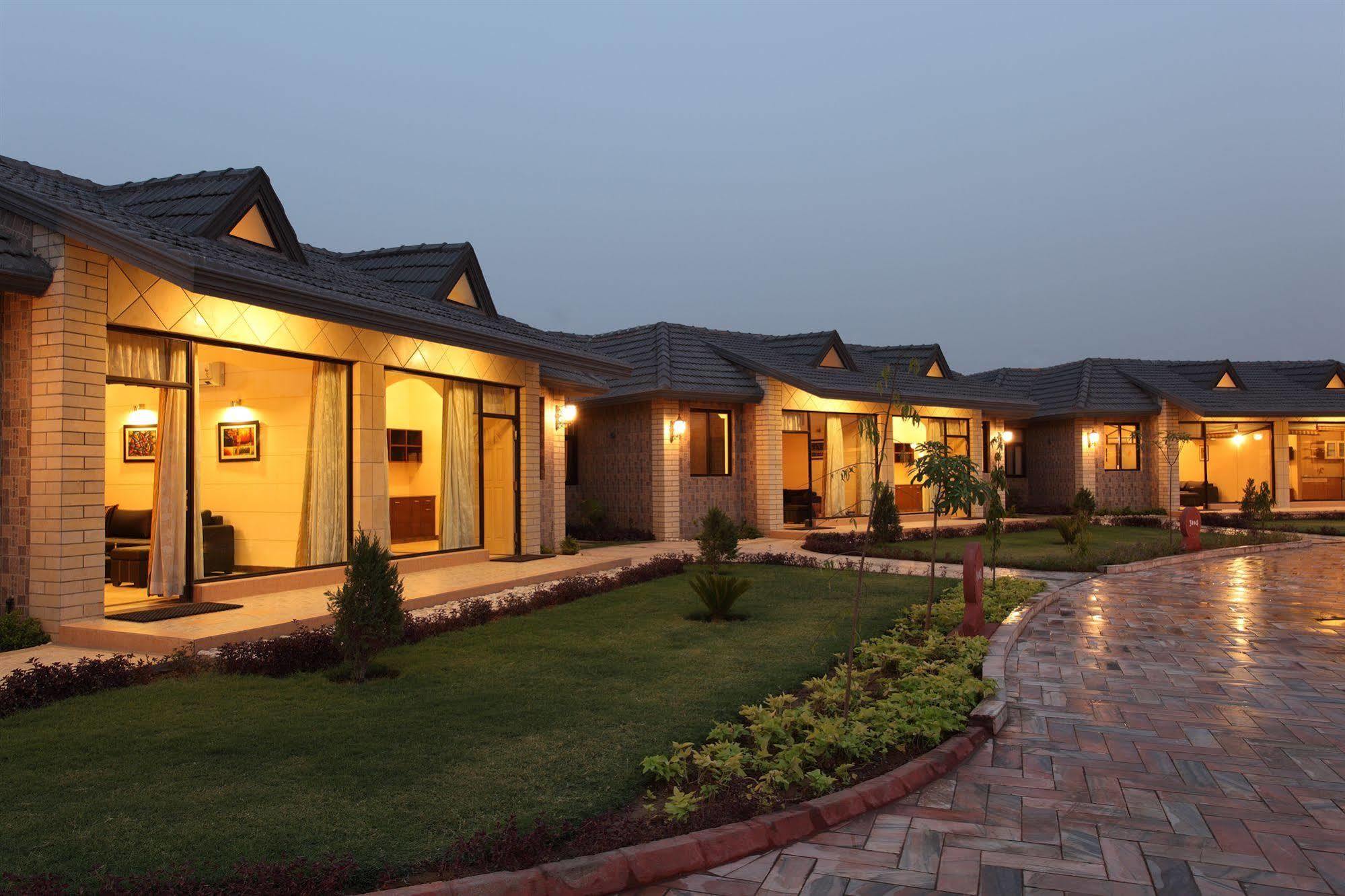 Shri Radha Brij Vasundhara Resort & Spa Govardhan Екстериор снимка