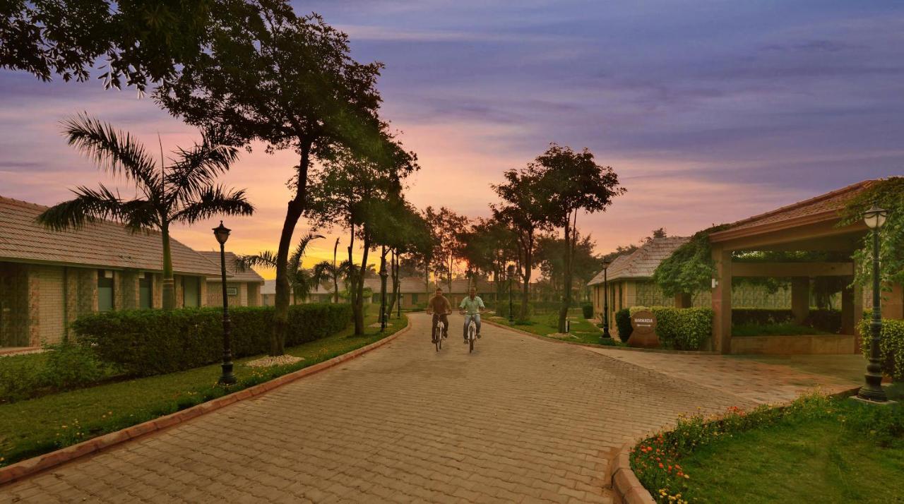 Shri Radha Brij Vasundhara Resort & Spa Govardhan Екстериор снимка